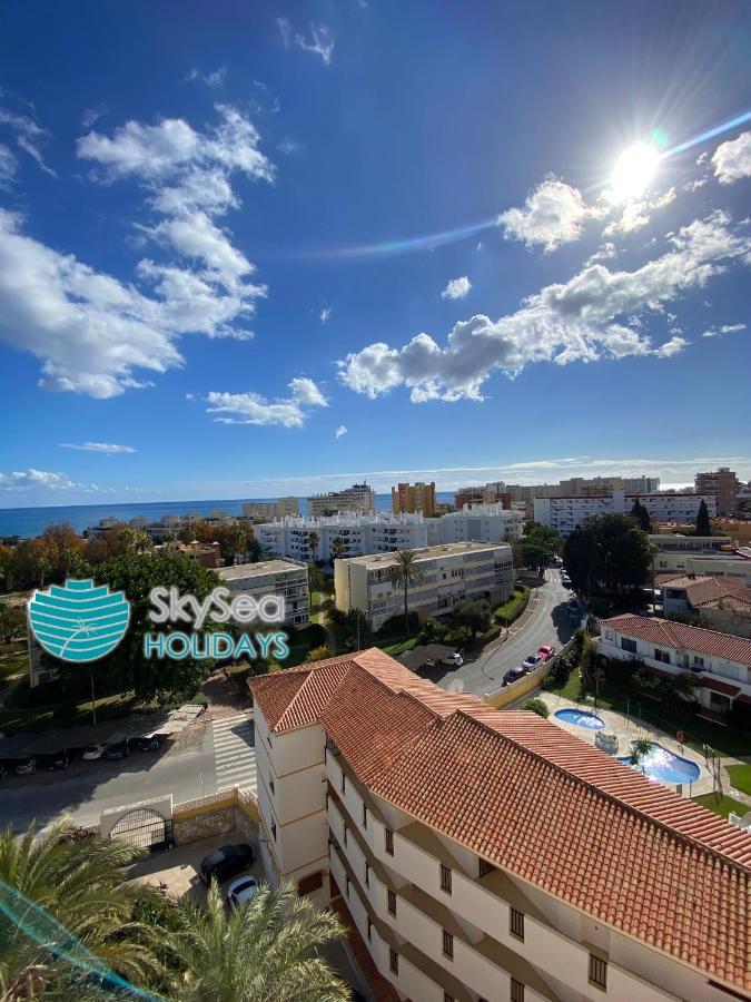 Skysea Holidays La Carihuela Apartman Torremolinos Kültér fotó