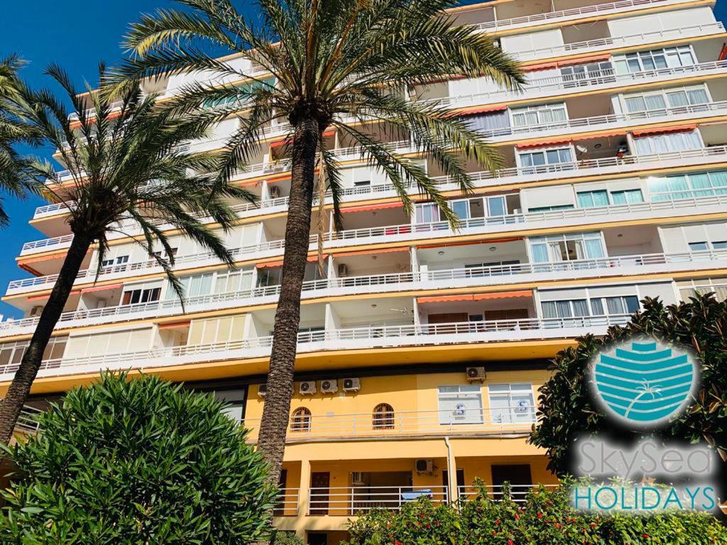 Skysea Holidays La Carihuela Apartman Torremolinos Kültér fotó
